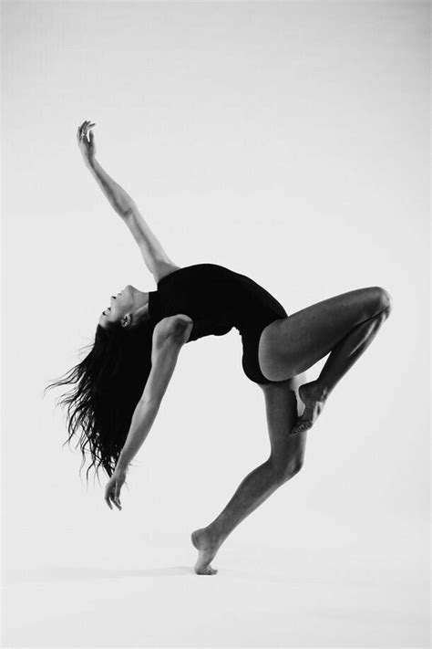 Pin By Algo Bonito On Ab Dance Photography Dance Photography Poses