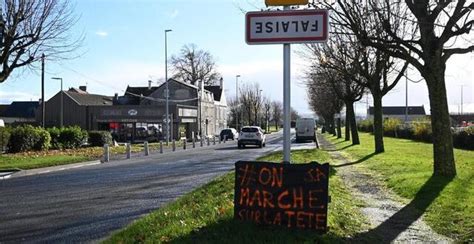 On marche sur la tête les jeunes agriculteurs ont retourné les