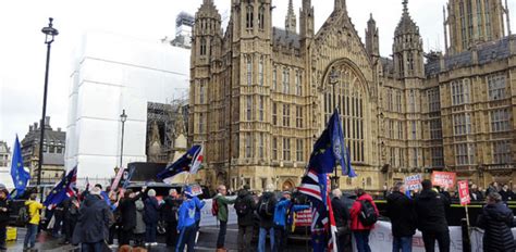 Brexit Bill Clears First Major Hurdle But Mps Extend The Timeframe