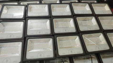 Down Choke Flood Light For Outdoor 100W At Rs 980 Piece In Jaipur