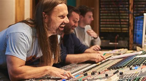 Top 83+ imagen max martin studio - abzlocal fi