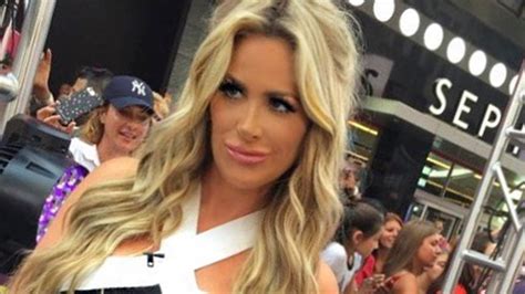 Kim Zolciak Suffers Mini Stroke My Speech Was Gone Entertainment