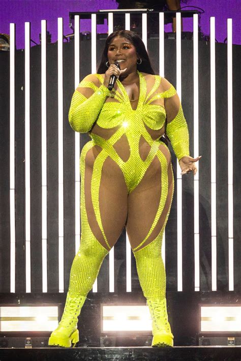 lizzo   relationship  shapewear body type misconceptions