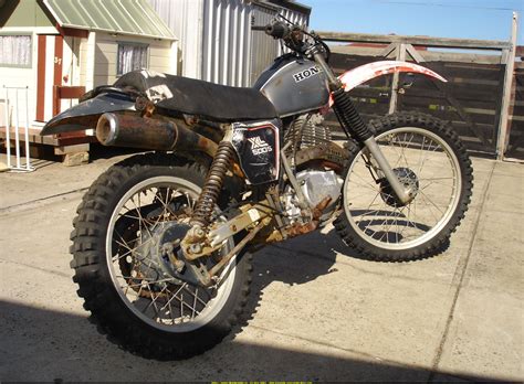 Honda Honda XL500S - Moto.ZombDrive.COM