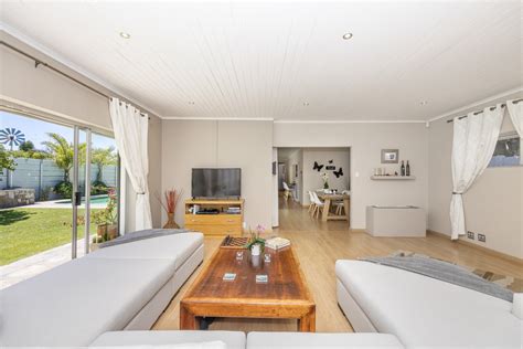 5 Bedroom House For Sale in Flamingo Vlei | RE/MAX™ of Southern Africa