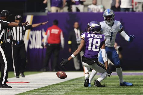 Inside The Locker Room How The Vikings Adjusted With Lions Stifling Wr