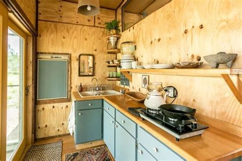 Diy Off Grid Eco Cabin Getaway In Texas Off Grid Cabin Tiny Cabin