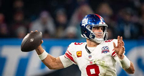 Video Daniel Jones Takes Qb4 Reps With Giants After Being Benched For