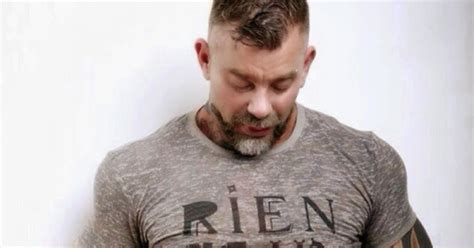 Bottomlessers Gay Fox Comprando Brincos E Cockring