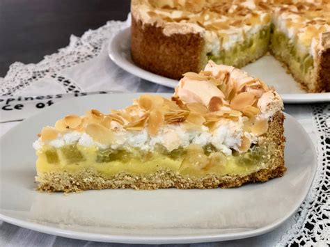 Rhabarberkuchen Mit Pudding Und Baiser Rezept Reise Mama