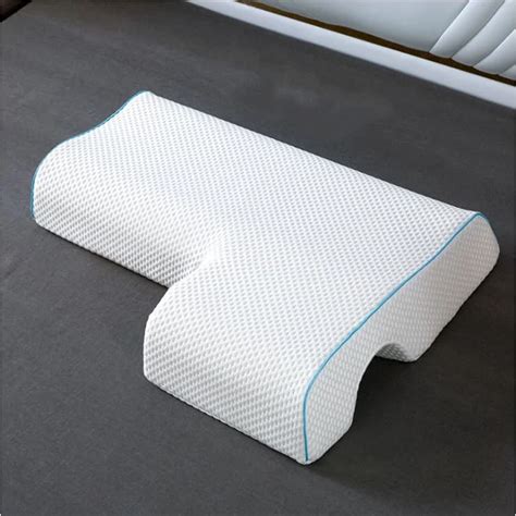 ArmNest™ - The Side Sleeper Arm Hole Pillow