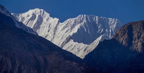 Premium Photo | Snow-capped peaks of the hindu-kush mountains. wakhan ...