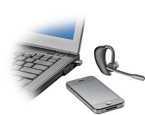 Plantronics Voyager PRO UC Bluetooth Headset And Calisto 825