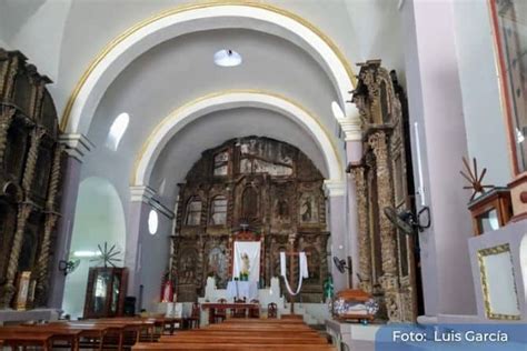 Iglesia De San Miguel Arcángel Y Su Hermoso Mirador