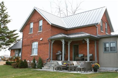 Sarah's House - Farmhouse - Farmhouse - Exterior - Toronto - by BLDG ...