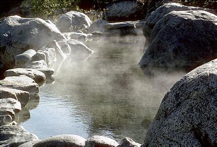 Wikipediawikipedia Signpostsingle2012 05 28 Wikipedia