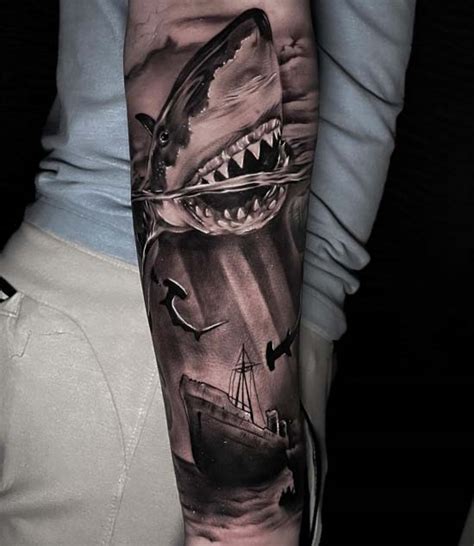 30 Beautiful Traditional Shark Tattoos You Must See | Inku Paw