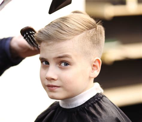 Coupe De Cheveux Enfant Garçon 9 Idées Et Exemples Cfa Espace