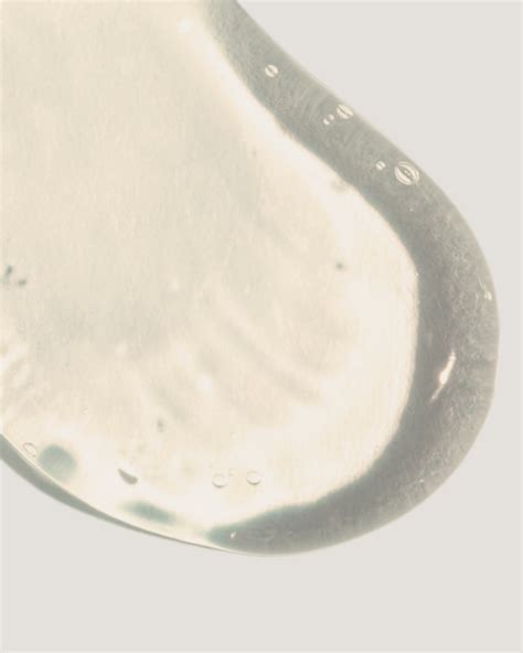 6 Ingredients to Protect Your Skin from Blue Light Damage - Tomorrow