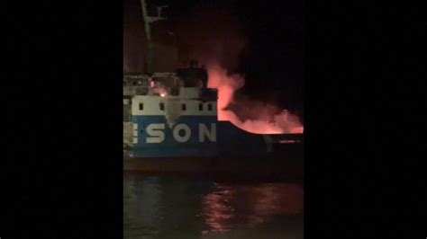 Brand Op Veerboot In De Filipijnen