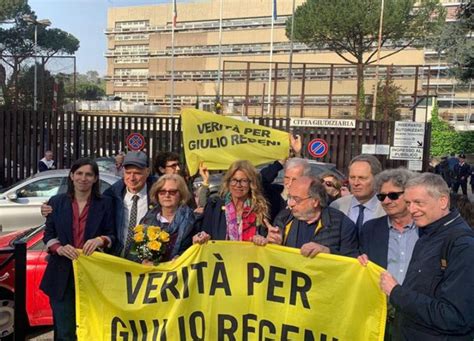 Processo Regeni I Referti Choc Torture Con Calci Bastonate E