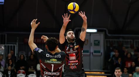 WorldofVolley ITA M Luciano De Cecco Bids Farewell To Cucine Lube