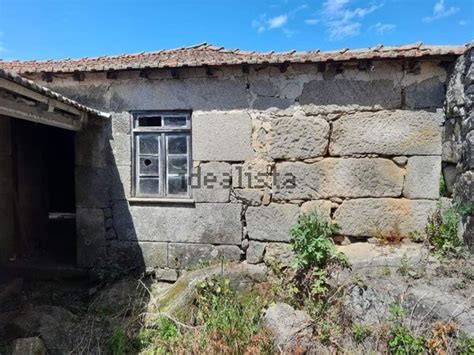 Quinta à venda na rua de Pereiró s n São Miguel do Outeiro e Sabugosa