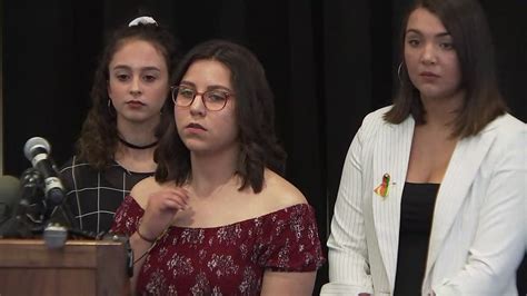 Santa Fe Shooting Survivors Call For Tougher Gun Laws Abc13 Houston