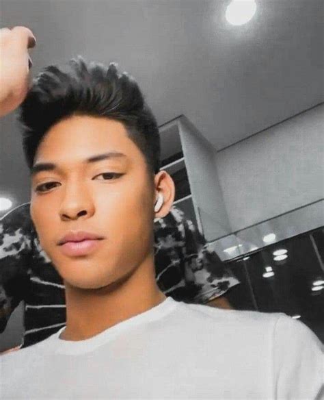 Pin By Iska On Ricci Rivero Ricci Rivero Quick