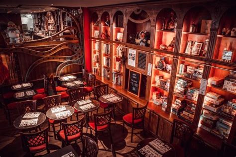 Dernier Bar Avant La Fin Du Monde Paris Saint Germain L Auxerrois