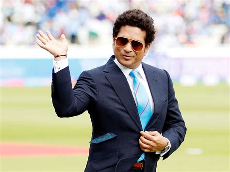 10 Lines on Sachin Tendulkar in English | Paragraph Writing | Composition | Master Grammar