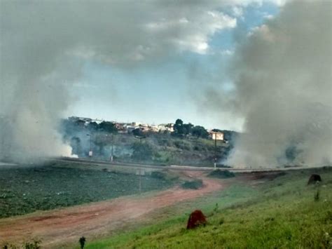 G Fogo Em Mato S Margens De Rodovia Atrapalha Visibilidade Em Avar