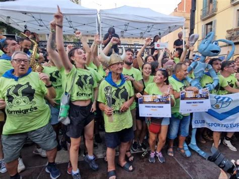 Progrés guanya el concurs de carrers guarnits de Gràcia C S