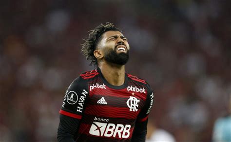 Gabigol é ‘detonado’ Por Ex Capitão Do Flamengo Por Polêmica Vestindo A Camisa Do Corinthians