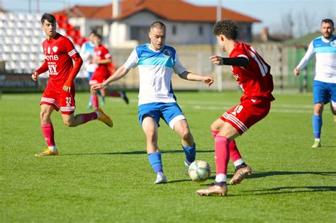 FOTBAL Liga a III a Meciuri amicale la final de săptămână Stiri si