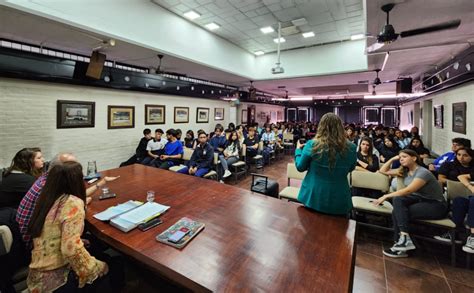 40 años de Democracia instancias para reflexionar y poner en valor los