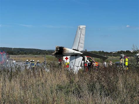 Kleinflugzeug stürzt auf Flugplatz Bamberg ab Pilot stirbt