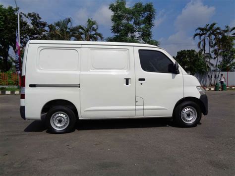 Harga Grand Max Blind Van On The Road Terbaru Update 2024