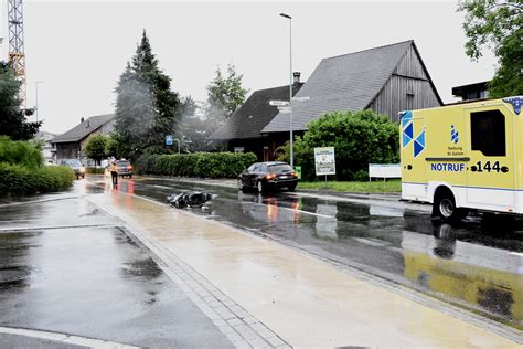 Widnau SG Unfall Zwischen Auto Und Roller Rollerfahrer Leicht