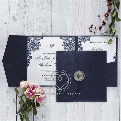 Modern Elegant Wedding Invitations For A Fabulous Event