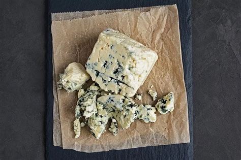 Bold and Creamy Flavors: What Does Gorgonzola Taste Like?