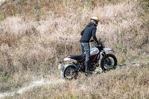 2019 Ducati Scrambler Icon Full Throttle Cafe Racer Desert Sled7