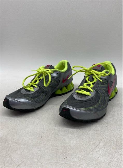 Buy the Women's Nike Black & Neon Green Size 9 Sneakers | GoodwillFinds