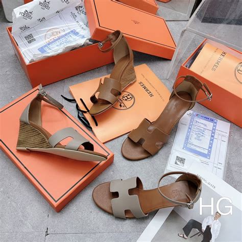 Sandal Hm đế xuồng siêu hot hàng qccc fullbox đầy đủ Shopee Việt Nam