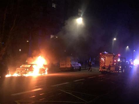 Voitures brûlées et forces de lordre visées par des mortiers une nuit