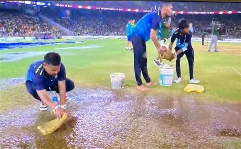 Richest Cricket Board S Amuses Fans With His Tricks To Dry Pitch In Ipl