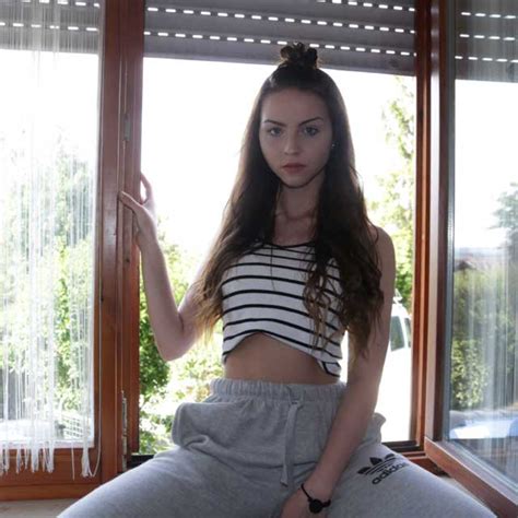 9 Hot Sexy Annika Sofie Bikini Pics