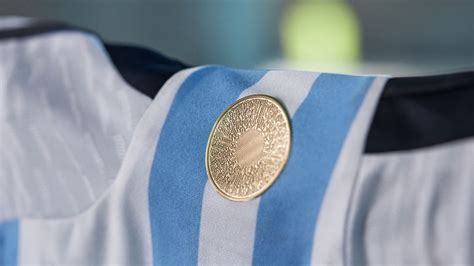 La Selección Argentina Presentó La Camiseta Que Usará En El Mundial