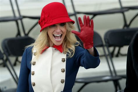 Kellyanne Conway's Inauguration Outfit: Twitter Reacts