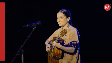 Natalia Lafourcade es nombrada Embajadora de la música por la paz